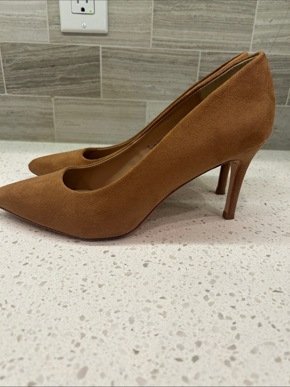 A New Day Classic Pointed-Toe Pump in Cognac Suede Size 8 - Picture 2 of 6